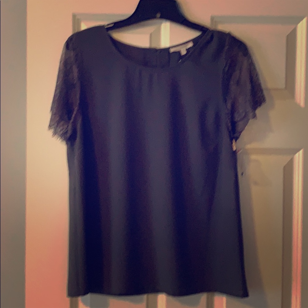BNWT Grey lace sleeve blouse